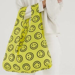 NWOT BAGGU Yellow Smiley Face Tote